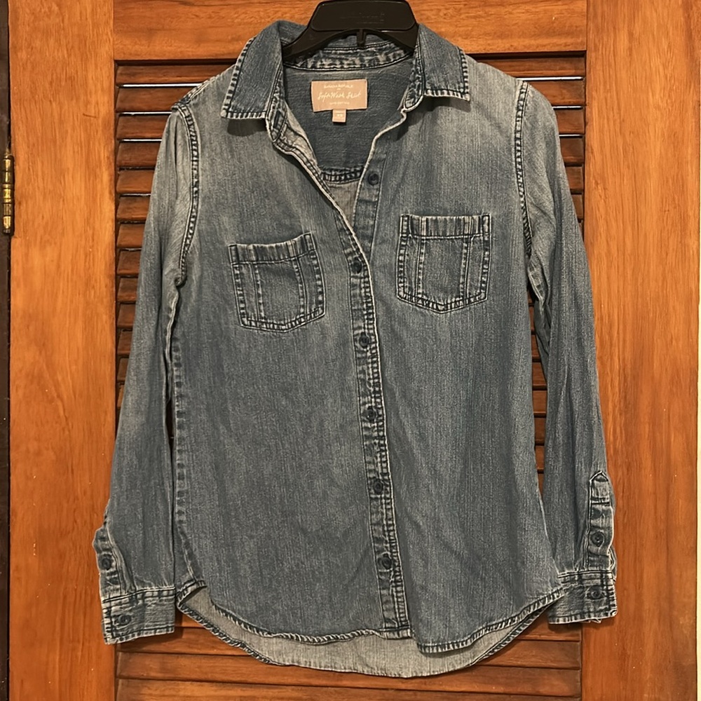 BANANA REPUBLIC 100% Cotton Blue Denim Soft Wash Button Up Casual Shirt Size XS